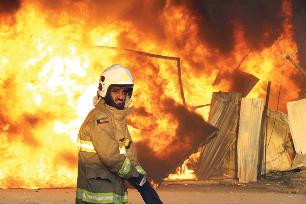 u0623u062du062f u0627u0644u0625u0637u0641u0627u0626u064au064au0646 u0623u0645u0627u0645 u0627u0644u0646u064au0631u0627u0646 u0627u0644u0645u0644u062au0647u0628u0629  t (u062au0635u0648u064au0631 u0623u0633u0639u062f u0639u0628u062fu0627u0644u0644u0647)