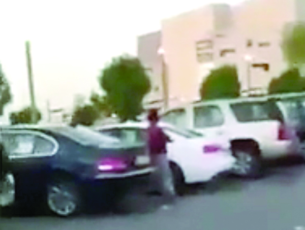 u0623u062du062f u0627u0644u0645u062au0647u0645u064au0646 u064au0646u062au0638u0631 u0645u0634u062au0631u064au0627u064b u0644u0644u0645u0648u0642u0641