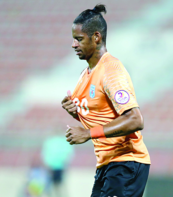 u0644u0627u0639u0628 u0643u0627u0638u0645u0629 u0627u0644u0628u0631u0627u0632u064au0644u064a u0641u0627u0646u062fu0631u0644u064a u0641u0631u0627u0646u0634u064au0633u0643u0648 u0645u062du062au0641u0644u0627u064b u0628u0647u062fu0641u0647 u0641u064a u0645u0631u0645u0649 u0627u0644u062au0636u0627u0645u0646t(u0627u0644u0623u0632u0631u0642 u062fu0648u062a u0643u0648u0645)