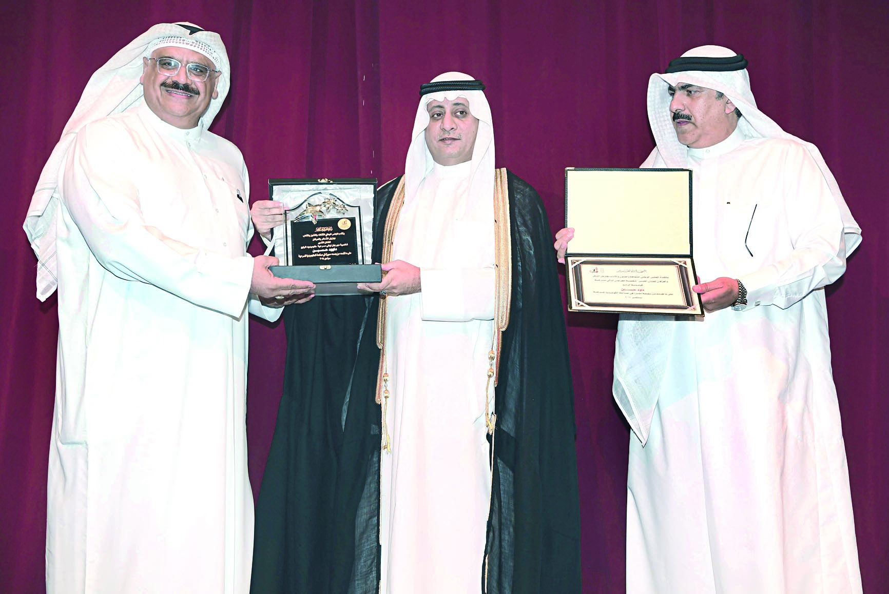 تكريم داود حسين    	  (تصوير سعد هنداوي)