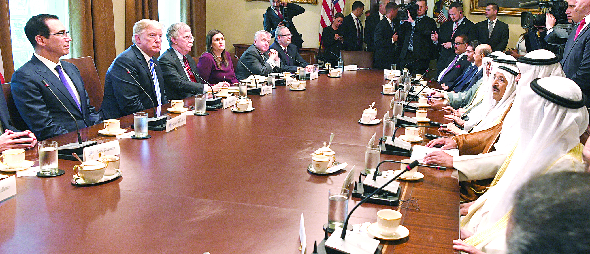 جانب من جلسة المحادثات الموسعة بين الجانبين