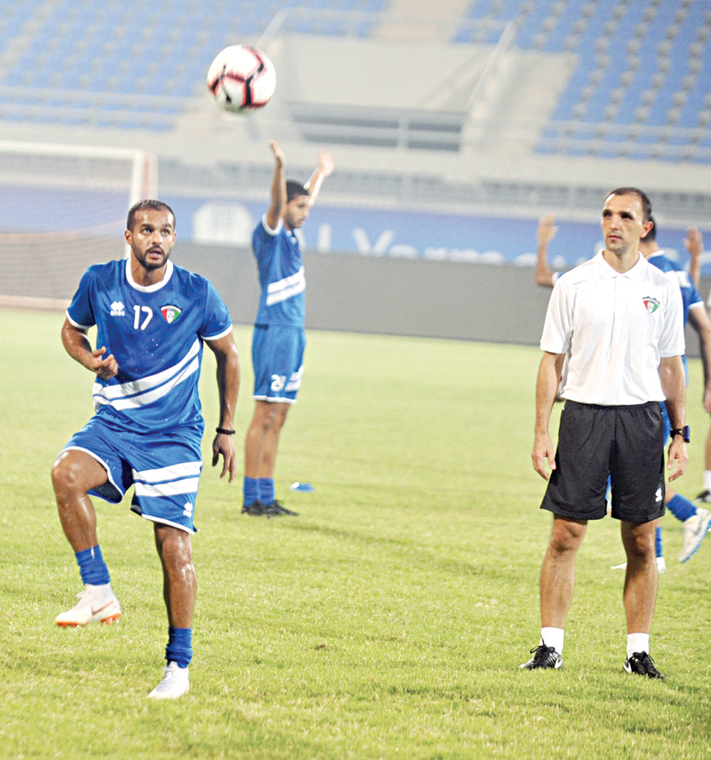 u0628u062fu0631 u0627u0644u0645u0637u0648u0639 u062eu0644u0627u0644 u062au062fu0631u064au0628u0627u062a u00abu0627u0644u0623u0632u0631u0642u00bb u0627u0633u062au0639u062fu0627u062fu0627u064b u0644u0645u0648u0627u062cu0647u0629 u0627u0644u0639u0631u0627u0642t   (u062au0635u0648u064au0631 u0633u0639u062f u0647u0646u062fu0627u0648u064a)