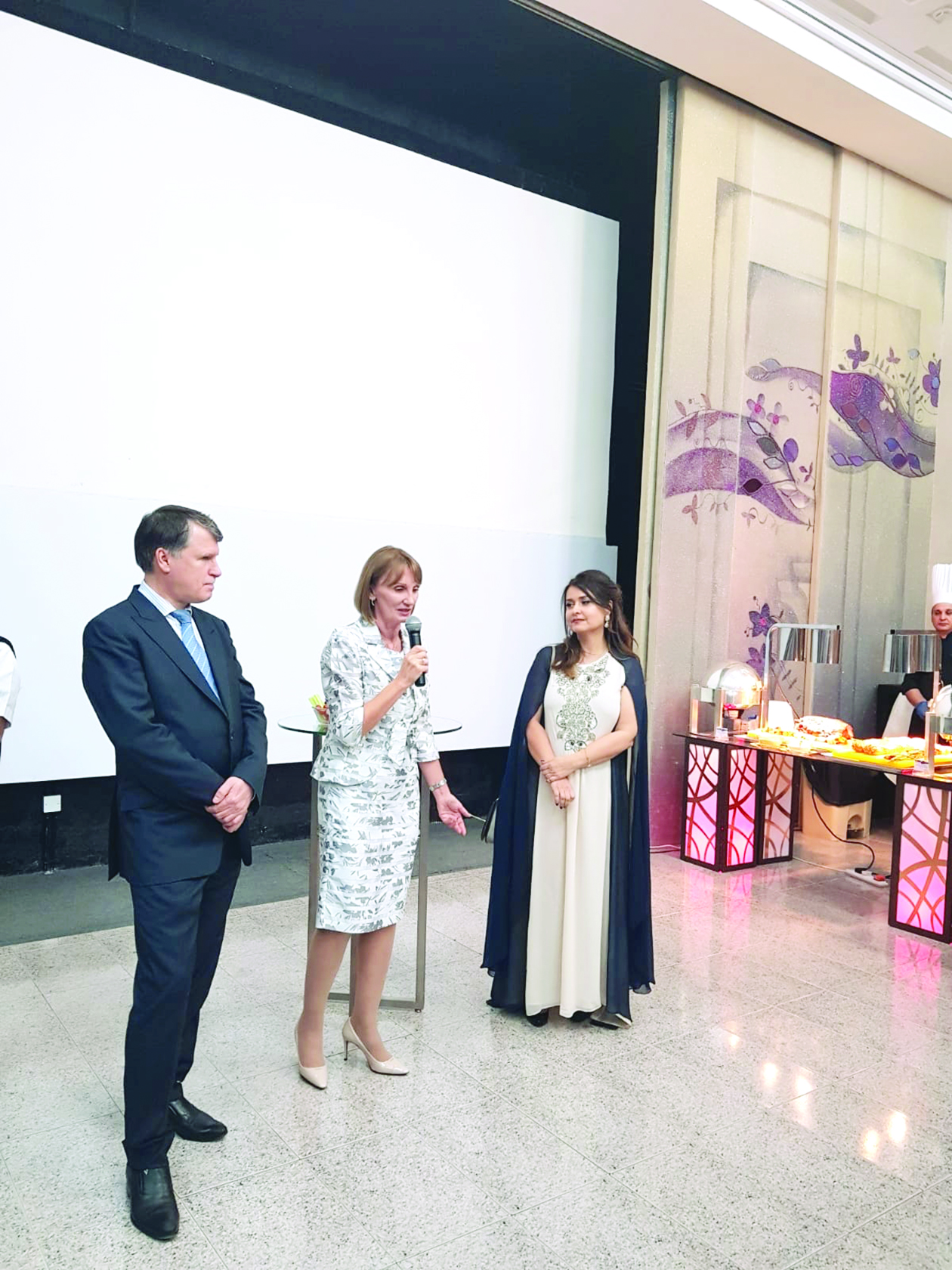 u0627u0644u0633u0641u064au0631 u0627u0644u0631u0648u0633u064a u0648u0632u0648u062cu062au0647 u062eu0644u0627u0644 u062du0641u0644 u0627u0644u0648u062fu0627u0639