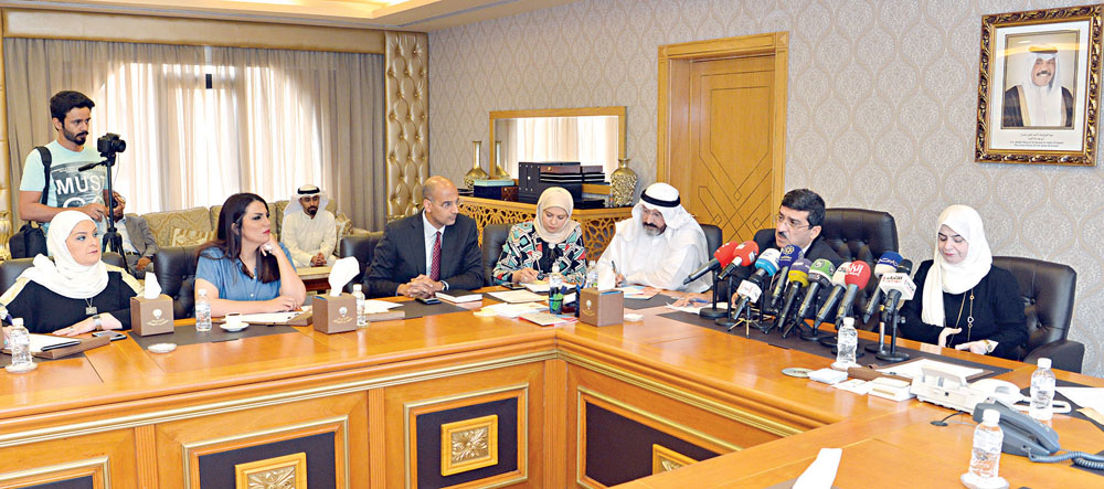 u0631u0636u0627 u0645u062au0648u0633u0637u0627u064b u0627u0644u0642u0637u0627u0646 u0648u0627u0644u0635u0627u0644u062d u0641u064a u0627u0644u0645u0624u062au0645u0631 u0627u0644u0635u062du0627u0641u064at (u062au0635u0648u064au0631 u0646u0627u064au0641 u0627u0644u0639u0642u0644u0629)