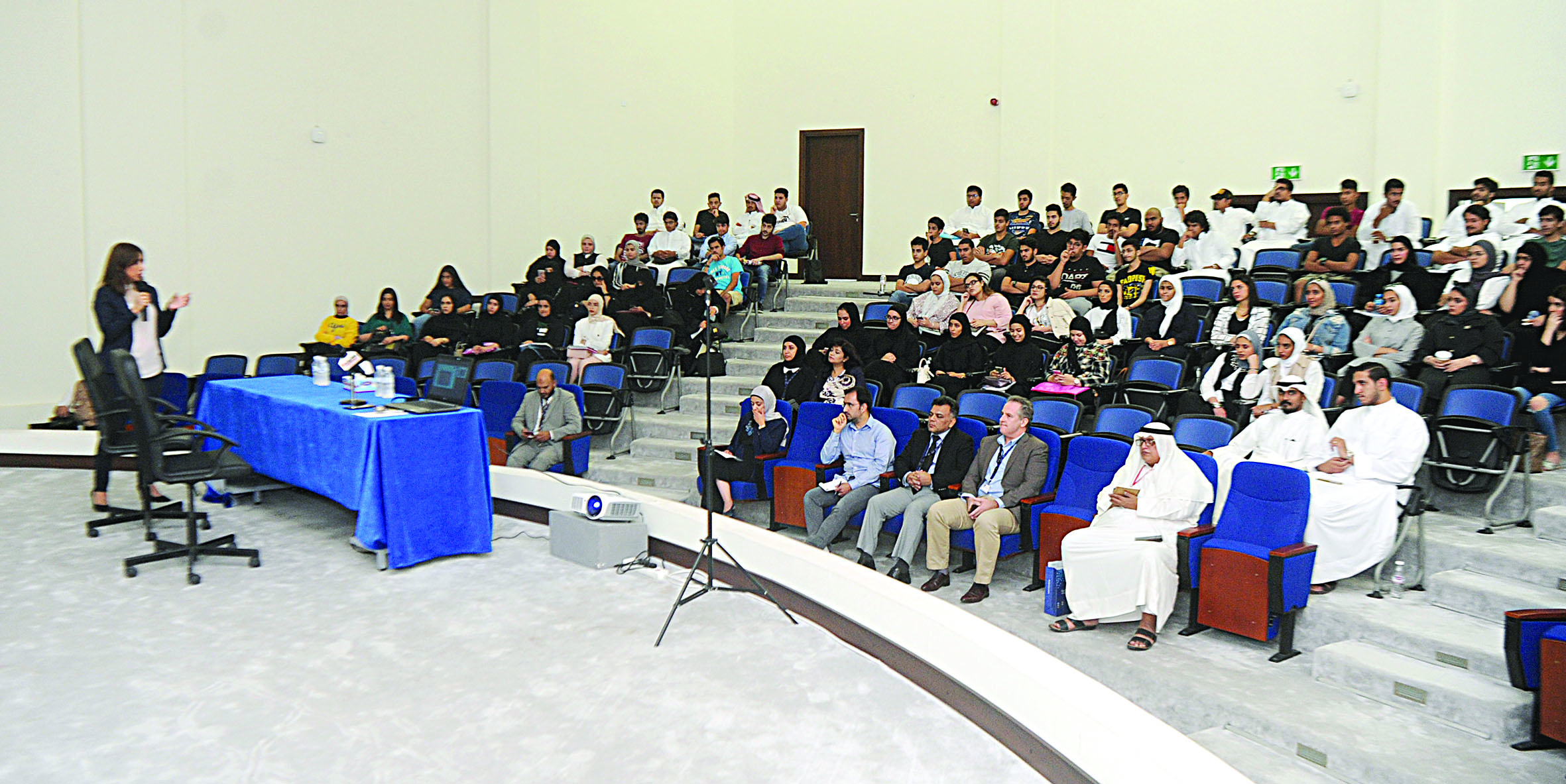 u0645u0633u0624u0648u0644u0629 u0641u064a u0627u0644u0643u0644u064au0629 u062au0634u0631u062d u0644u0644u0645u0633u062au062cu062fu064au0646 u0637u0628u064au0639u0629 u0627u0644u062fu0631u0627u0633u0629    t (u062au0635u0648u064au0631 u0628u0633u0627u0645 u0632u064au062fu0627u0646)