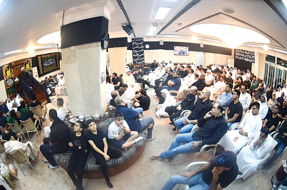 u062cu0627u0646u0628 u0645u0646 u0627u0644u062du0636u0648u0631 u0641u064a u062du0633u064au0646u064au0629 u0627u0644u0628u0643u0627u064at (u062au0635u0648u064au0631 u0623u0633u0639u062f u0639u0628u062fu0627u0644u0644u0647)