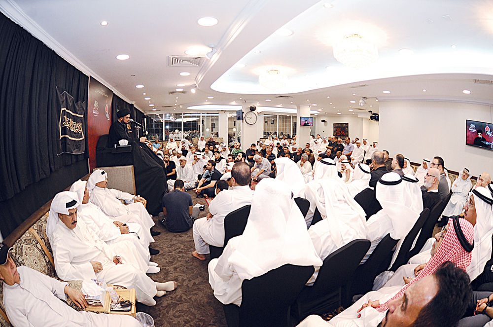 u062cu0627u0646u0628 u0645u0646 u0627u0644u062du0636u0648u0631 u0641u064a u062du0633u064au0646u064au0629 u0623u0628u0627 u0630u0631 u0627u0644u063au0641u0627u0631u064a t(u062au0635u0648u064au0631 u0628u0633u0627u0645 u0632u064au062fu0627u0646)