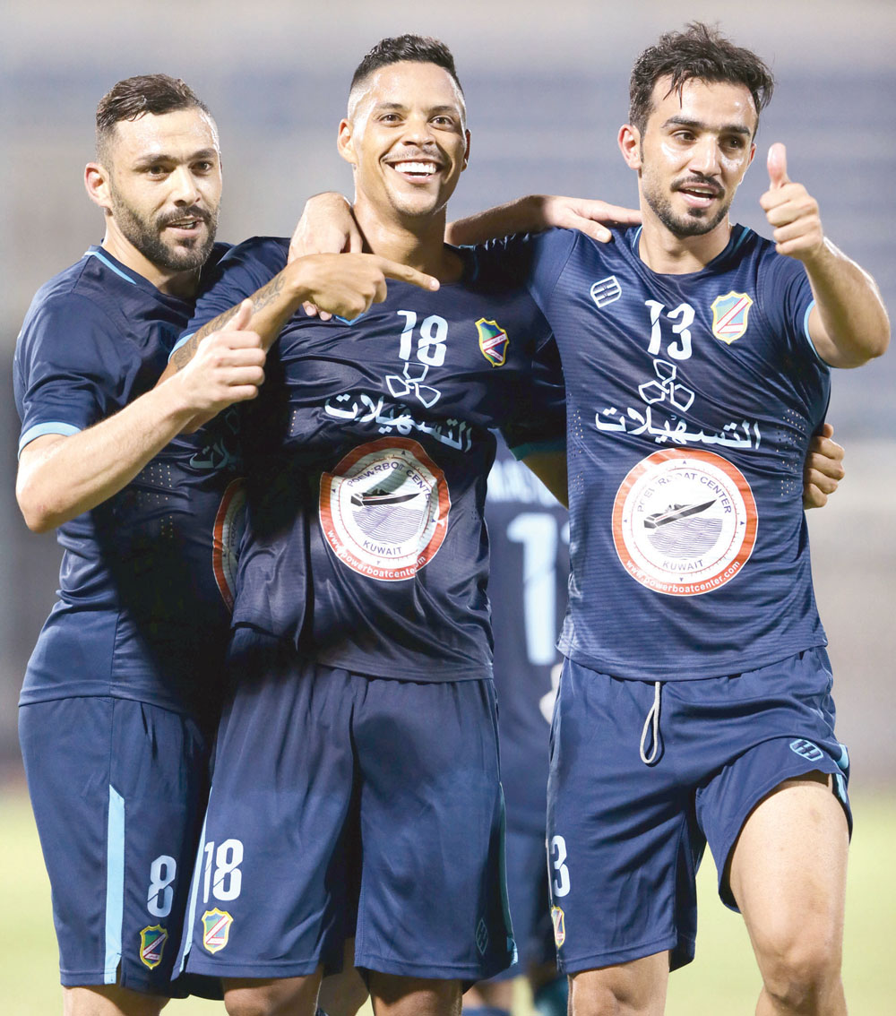 u0627u0644u0633u0627u0644u0645u064au0629 u064au062au0637u0644u0639 u0644u0644u0628u0642u0627u0621 u0641u064a u0627u0644u0635u062fu0627u0631u0629                                     t                   (u0627u0644u0623u0632u0631u0642 u062fu0648u062a u0643u0648u0645)