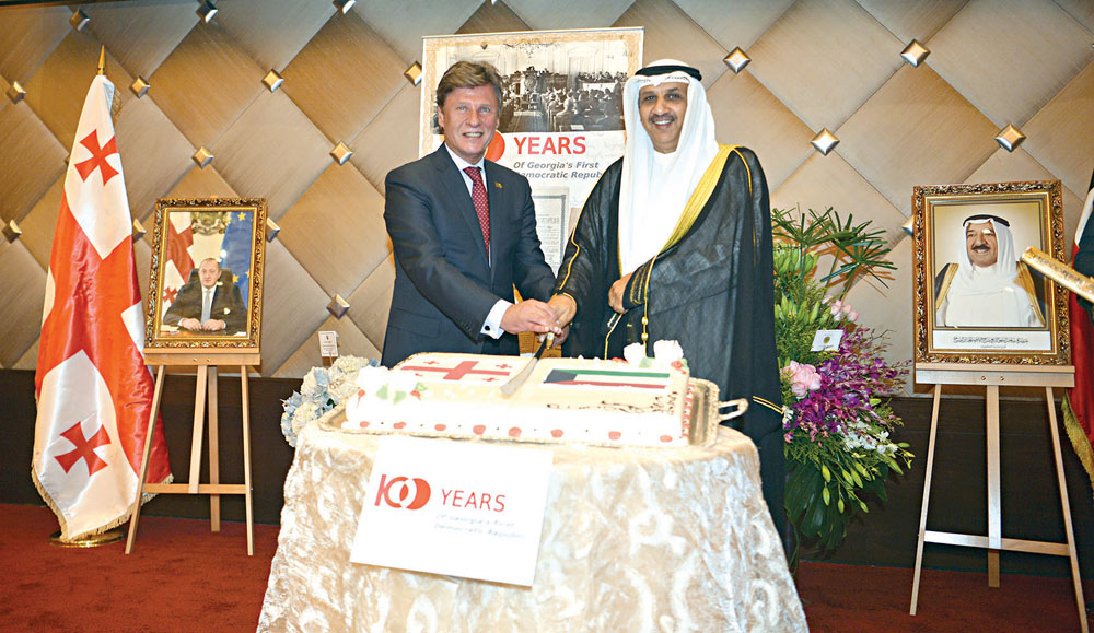 u0627u0644u062du0645u062f u0645u0634u0627u0631u0643u0627u064b u0633u0641u064au0631 u062cu0648u0631u062cu064au0627 u0642u0635 u0642u0627u0644u0628 u0627u0644u062du0644u0648u0649 t(u062au0635u0648u064au0631 u0646u0627u064au0641 u0627u0644u0639u0642u0644u0629)