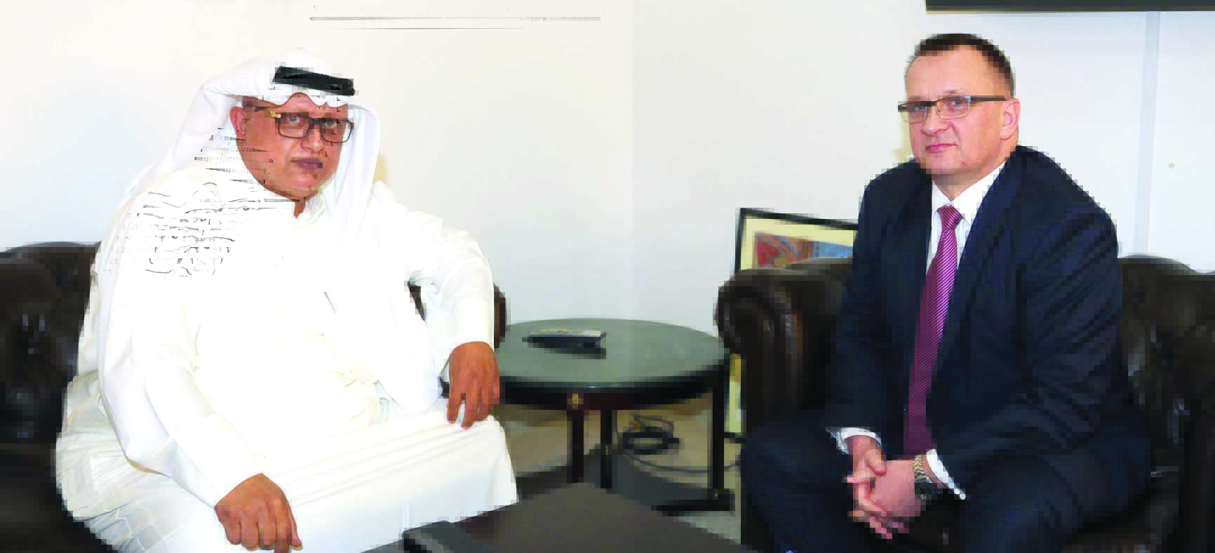 ليهوفيتش مع الزميل خالد الشرقاوي خلال اللقاء