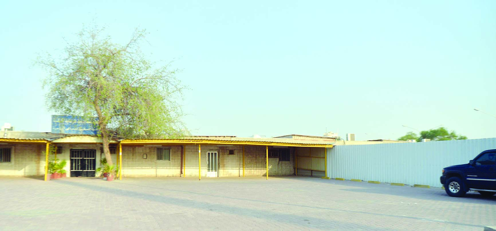 تعديات على مبنى «السكنية»