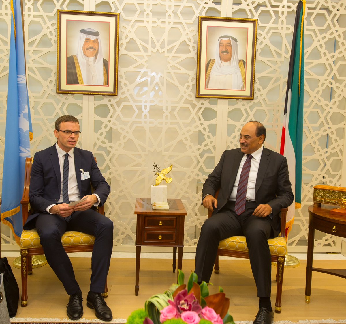  وزير الخارجية مع نظيره الإستوني