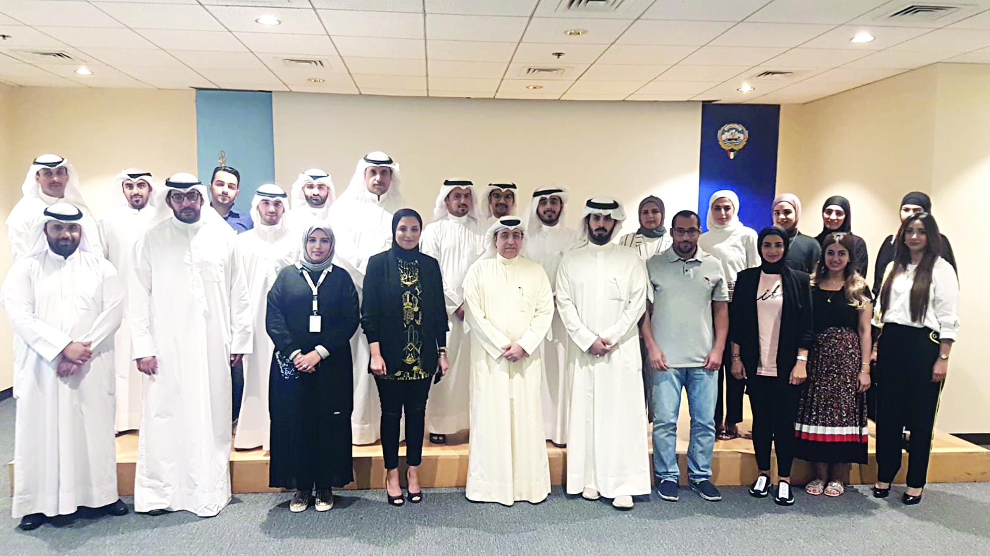 u0628u0648u0634u0647u0631u064a u0645u062au0648u0633u0637u0627u064b u0639u062fu062fu0627u064b u0645u0646 u0627u0644u0645u0648u0638u0641u064au0646 u0627u0644u062cu062fu062f 