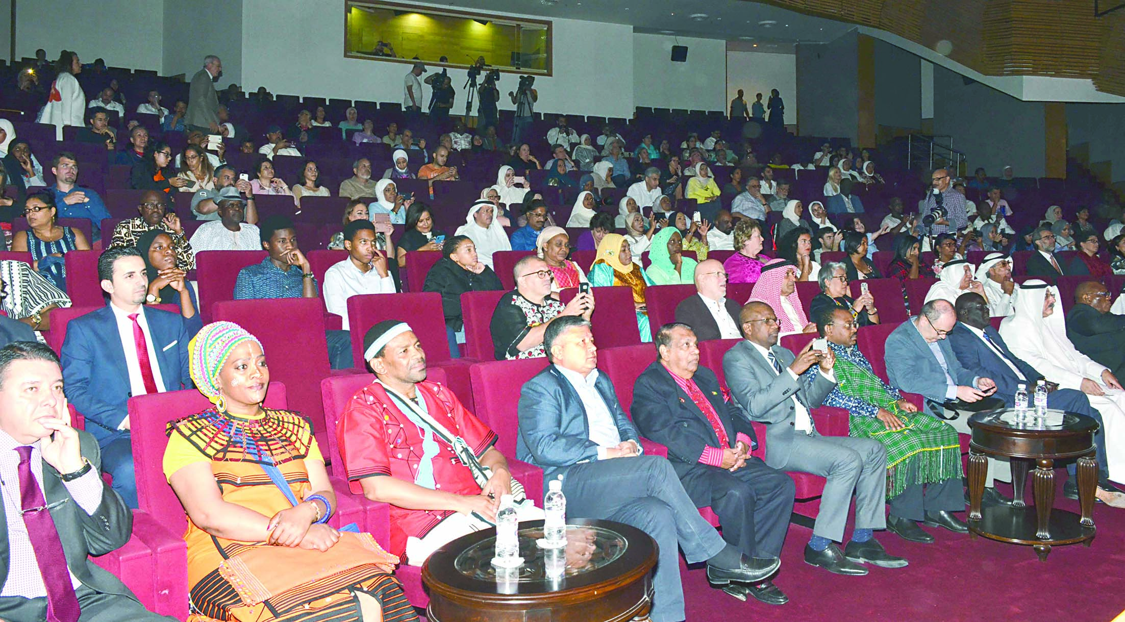 حضور جماهيري كبير 