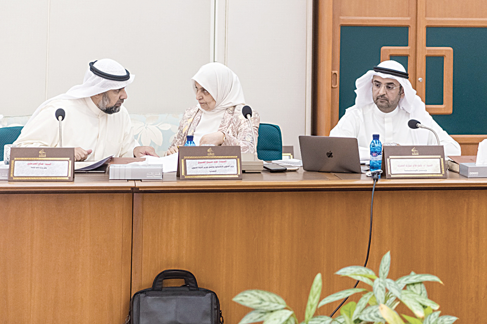 u0627u0644u062du062cu0631u0641 u0648u0627u0644u0635u0628u064au062d u0641u064a u0627u062cu062au0645u0627u0639 u0627u0644u0644u062cu0646u0629 u0627u0644u0645u0627u0644u064au0629 