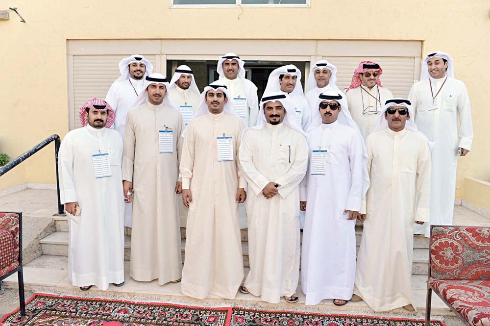 الفائزون في انتخابات مقر المزارعين   	(تصوير نايف العقلة)