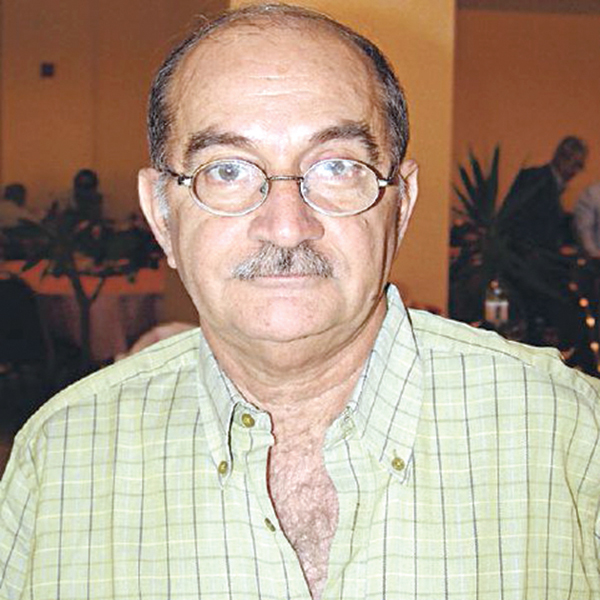 المدير الفني للمهرجان الناقد يوسف شريف رزق الله