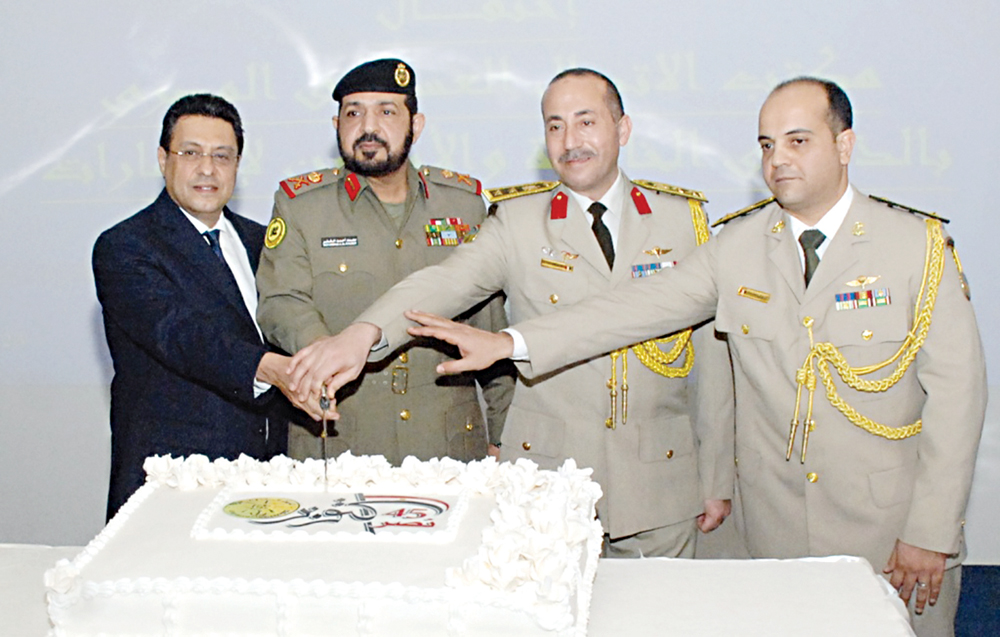  u0627u0644u0633u0641u064au0631 u0627u0644u0642u0648u0646u064a u0648u0627u0644u0644u0648u0627u0621 u0627u0644u0631u0643u0646 u0627u0644u062eu0636u0631 u0645u0639 u0627u0644u0639u0642u064au062f u0627u0644u0635u0645u062fu064a u0623u062bu0646u0627u0621 u0642u0637u0639 u0642u0627u0644u0628 u0627u0644u062du0644u0648u0649 