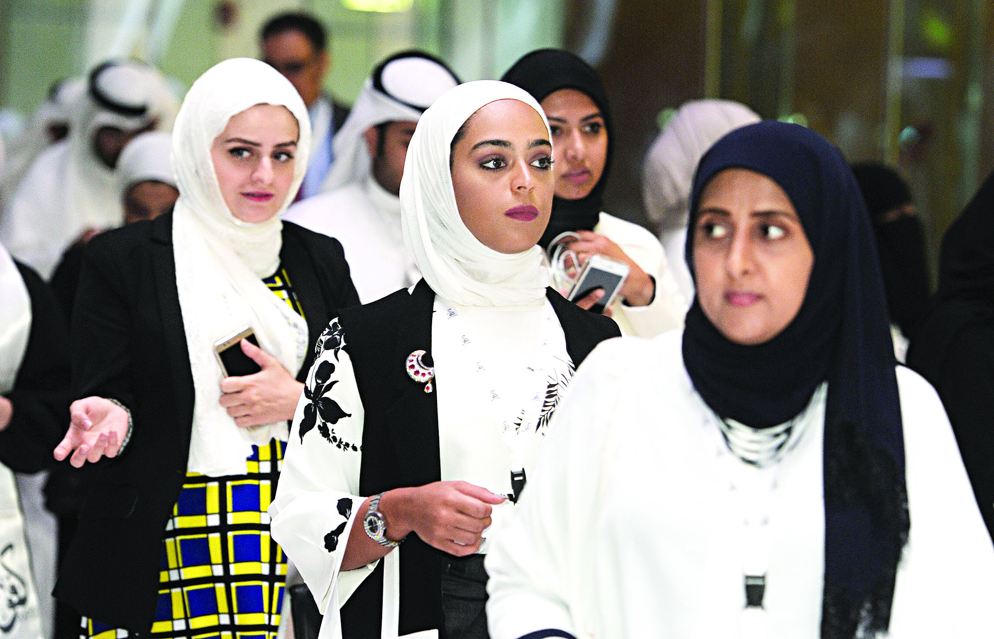 مشاركات في الملتقى