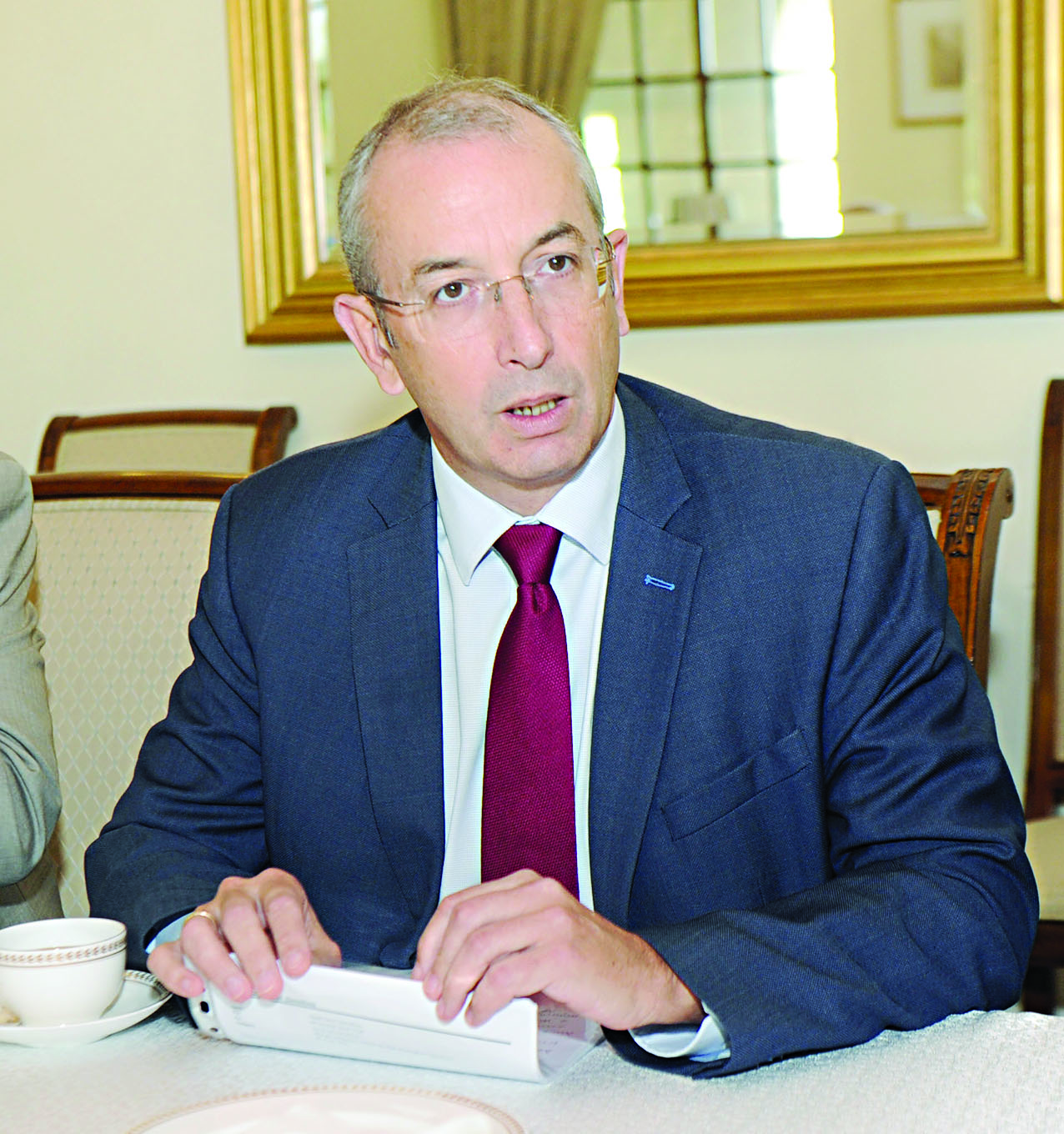 u062fu0627u0641u0646u0628u0648u0631u062a u0645u064fu062au062du062fu062bu0627u064b u0644u0644u0635u062du0627u0641u064au064au0646 t(u062au0635u0648u064au0631 u0628u0633u0627u0645 u0632u064au062fu0627u0646)