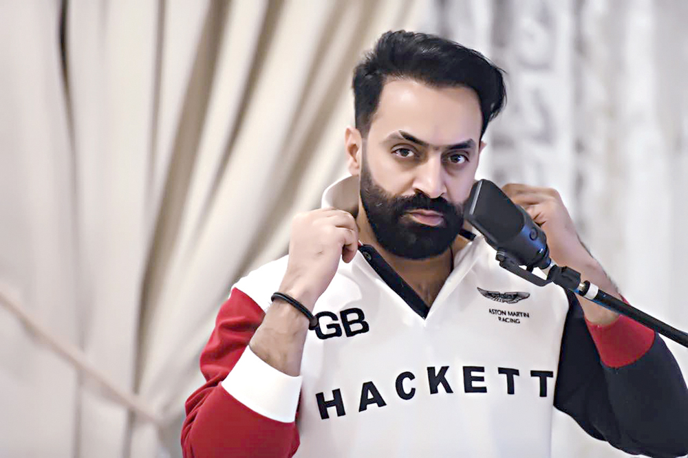 u062du0633u064au0646 u0627u0644u0623u062du0645u062f