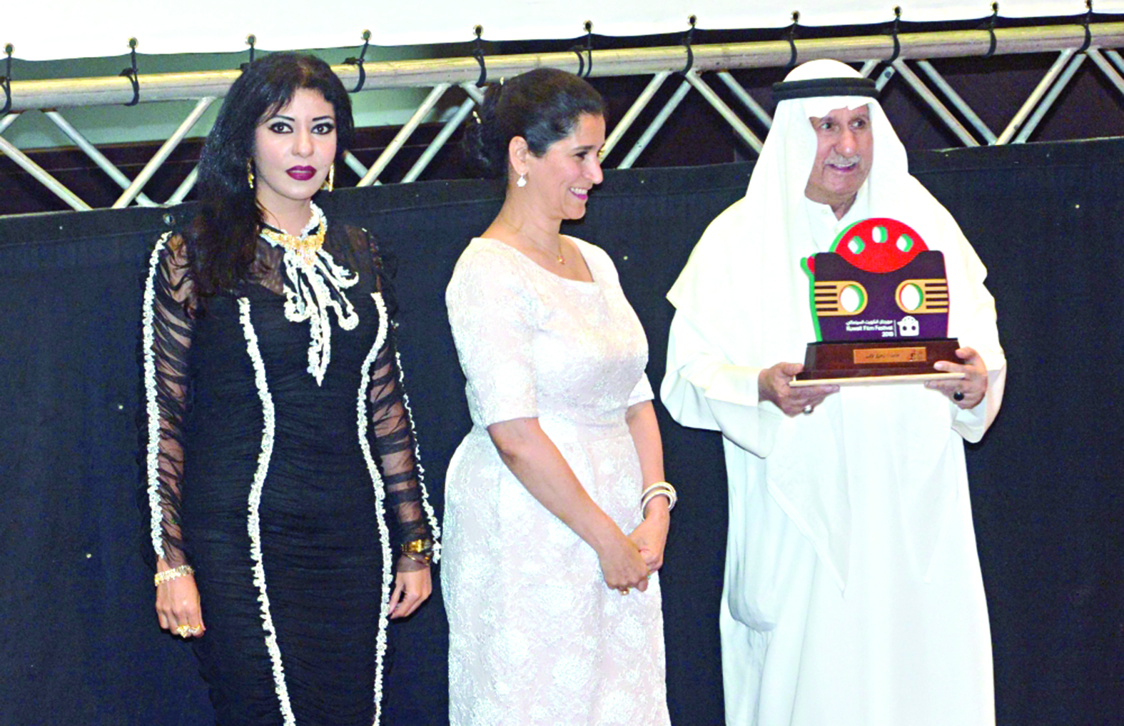 ... وتوفيق الأمير 