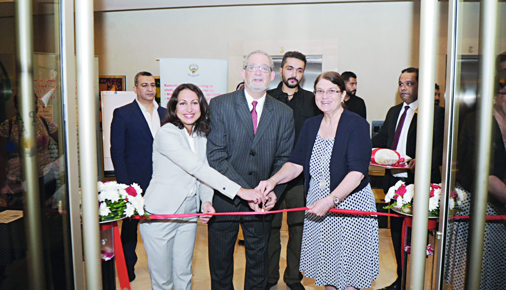 u0633u064au0644u0641u0631u0645u0627u0646 u0645u0641u062au062au062du0627u064b u0627u0644u0645u0639u0631u0636t (u062au0635u0648u064au0631 u0628u0633u0627u0645 u0632u064au062fu0627u0646)