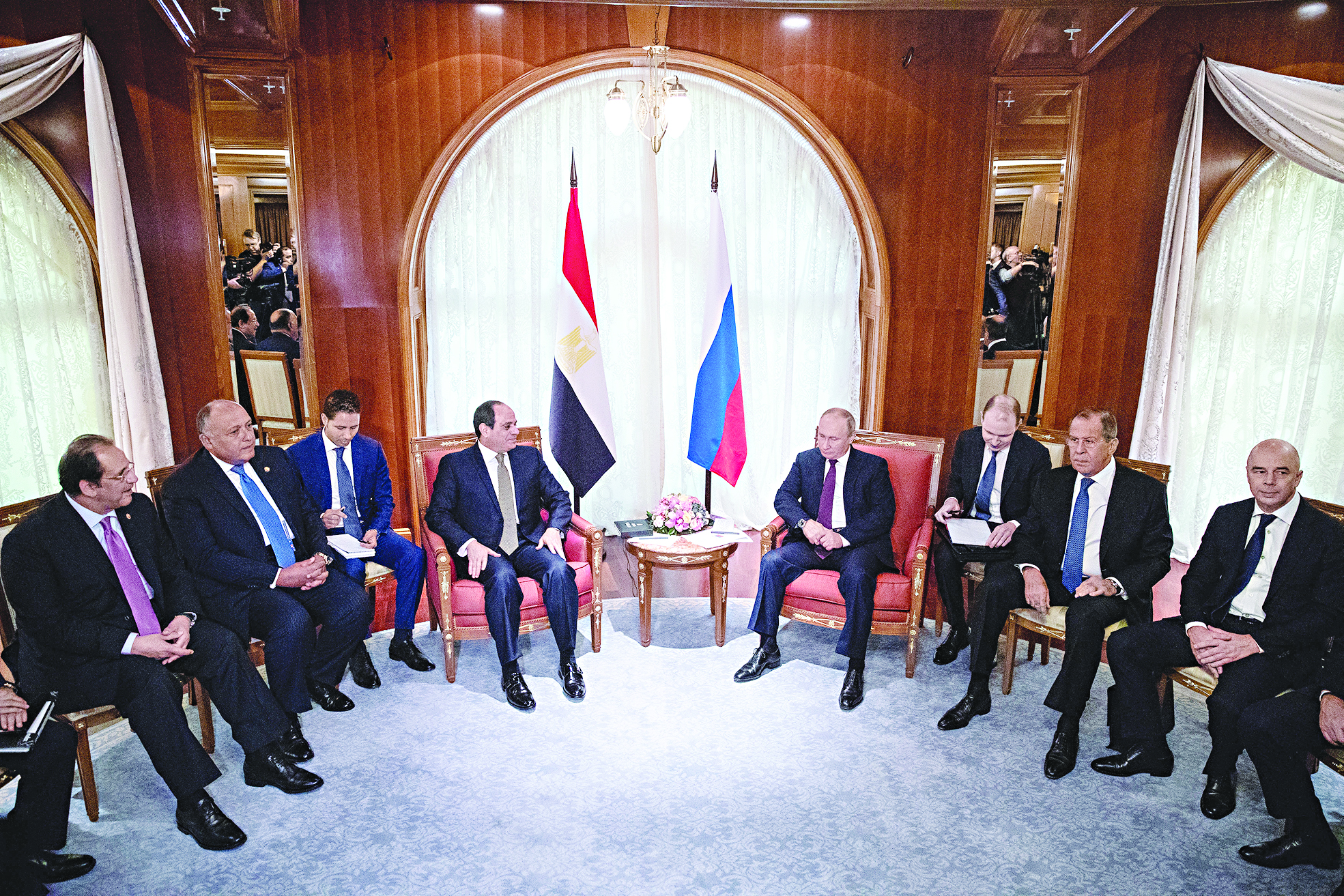 u0642u0645u0629 u0627u0644u0633u064au0633u064a - u0628u0648u062au064au0646 u0641u064a u0633u0648u062au0634u064a u0623u0645u0633t (u0631u0648u064au062au0631u0632)