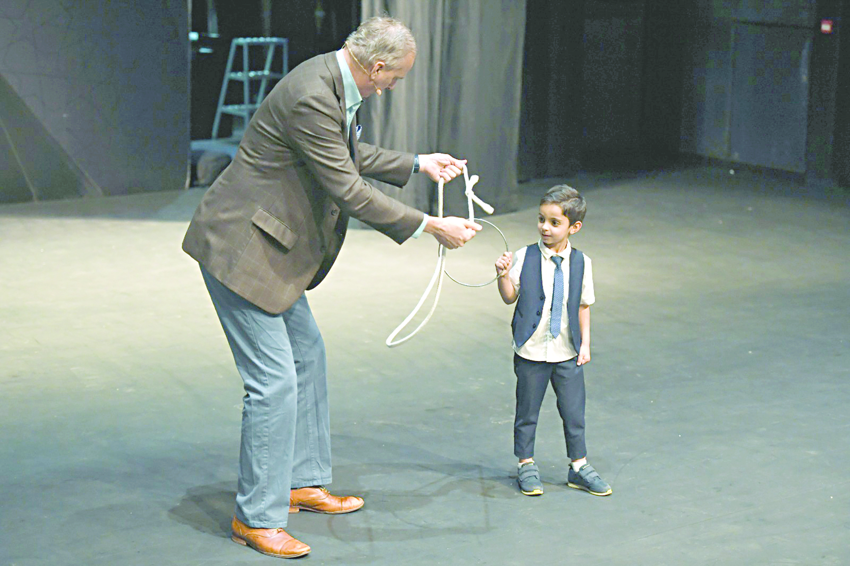 u0623u0644u0639u0627u0628 u0627u0644u062eu0641u0629 u0644u0641u0631u064au0642 u00abu0630u0627 u0625u064au0644u0648u062cu064au0646u0633u062au0633u00bb