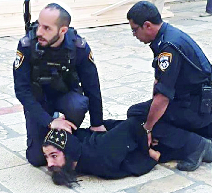 u0634u0631u0637u064au0627u0646 u0625u0633u0631u0627u0626u064au0644u064au0627u0646 u064au0639u062au0642u0644u0627u0646 u0623u062du062f u0627u0644u0631u0647u0628u0627u0646 u0627u0644u0623u0642u0628u0627u0637 u0641u064a u0627u0644u0642u062fu0633