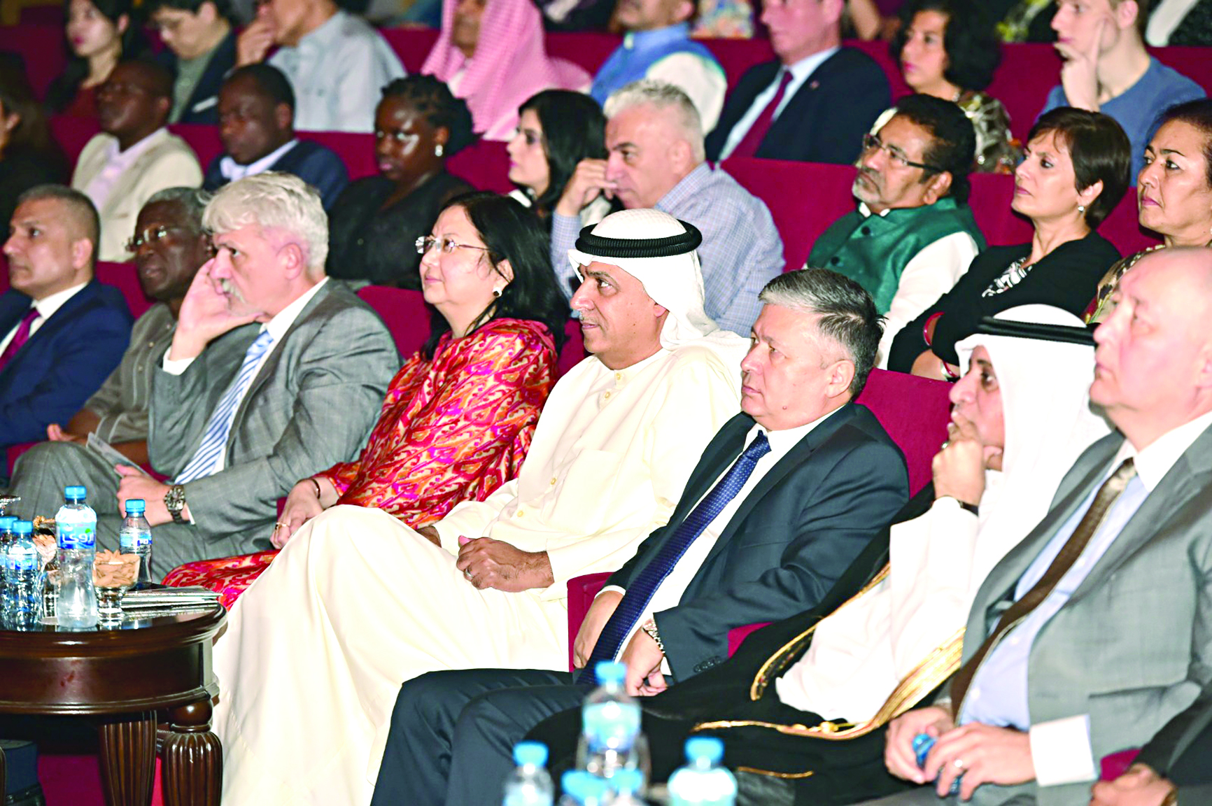 اليوحة وأعلايوف يتقدمان الحضور 