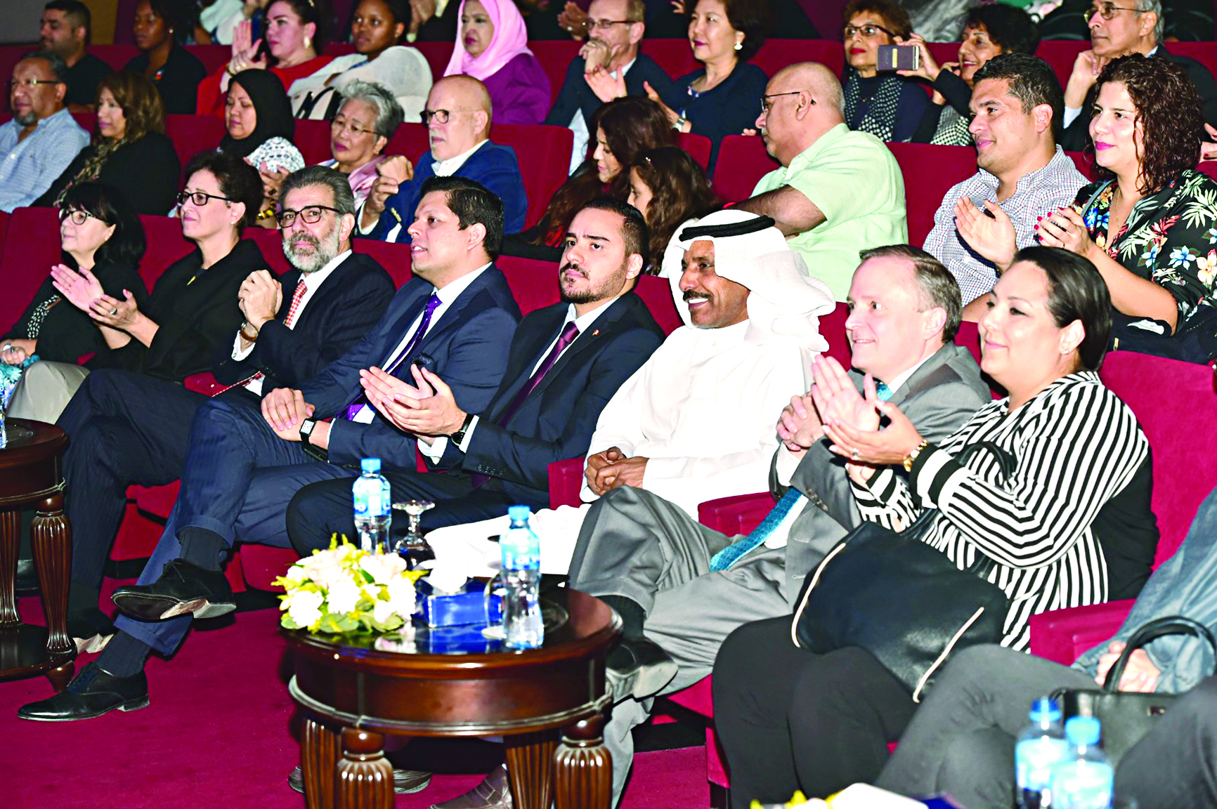 السفير فرانسيسكو ريفارولا يتقدم الحضور 