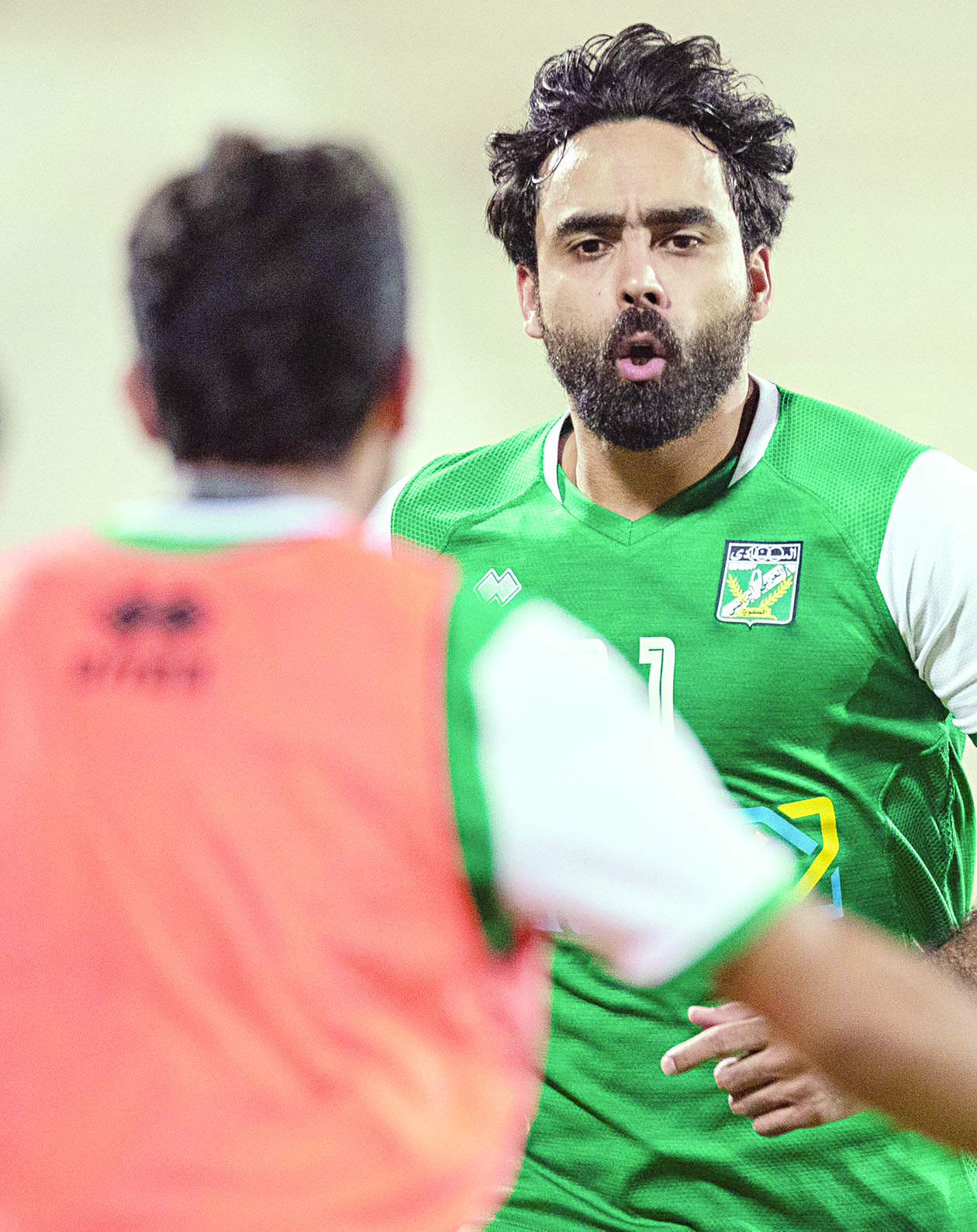 u0627u0644u0639u0631u0628u064a u064au0639u0642u062f u0622u0645u0627u0644u0627u064b u0643u0628u064au0631u0629 u0639u0644u0649 u00abu0627u0644u0645u062au0623u0644u0642u00bb u062du0633u064au0646 u0627u0644u0645u0648u0633u0648u064a     t   (u0627u0644u0623u0632u0631u0642 u062fu0648u062a u0643u0648u0645)