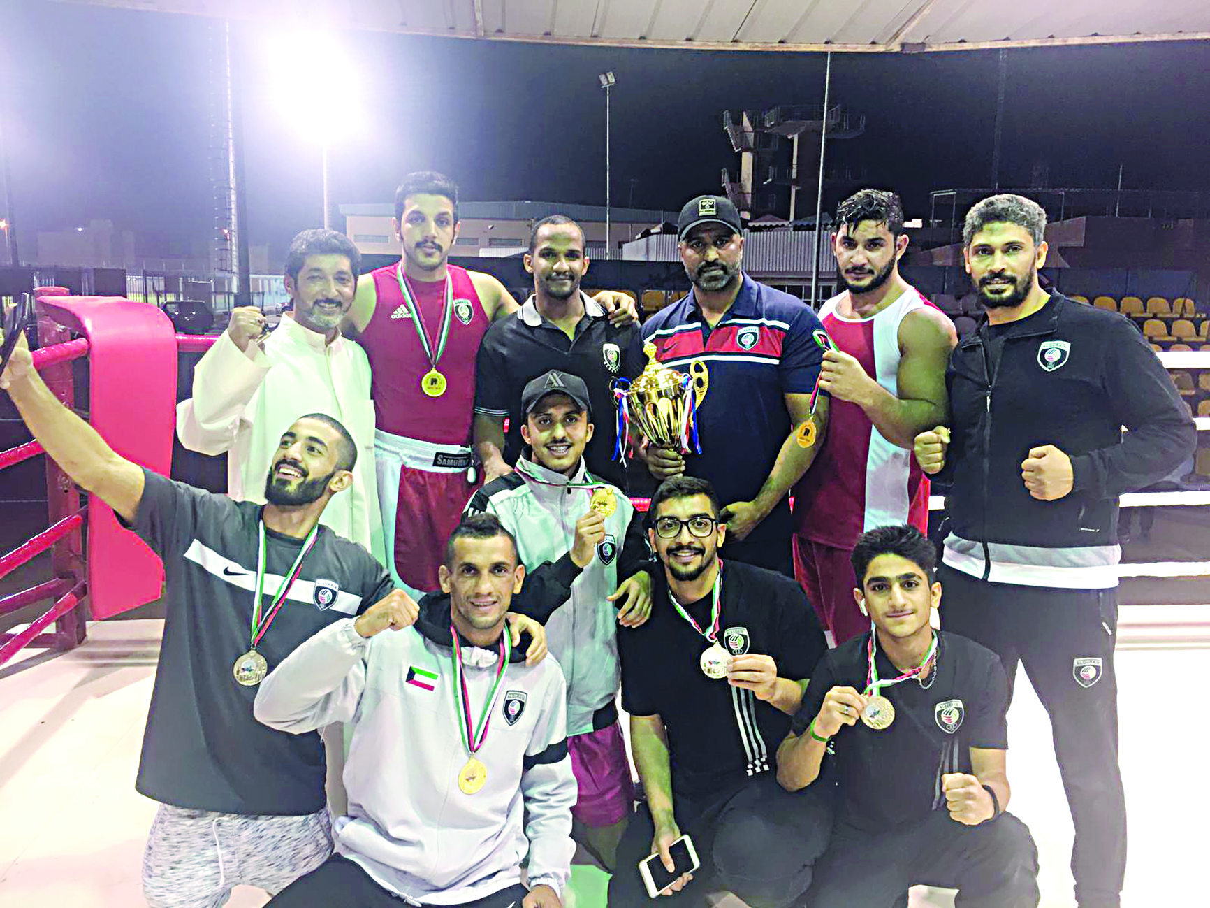 u0627u0644u0645u062fu0631u0628 u062cu0627u0633u0645 u0628u0648u0641u062au064au0646 u064au062du0645u0644 u0627u0644u0643u0623u0633 u0645u062au0648u0633u0637u0627u064b u0644u0627u0639u0628u064au0647 