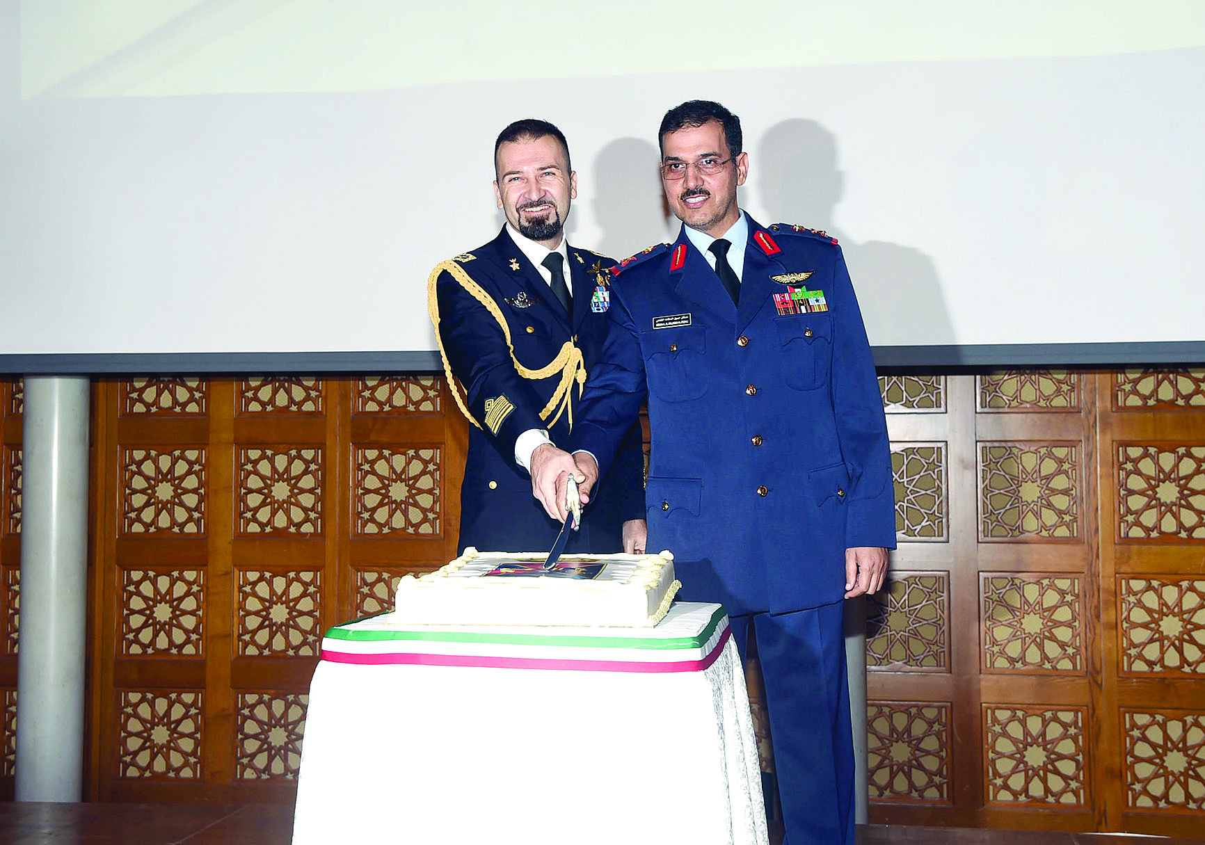 u0627u0644u0641u0636u0644u064a u0645u0634u0627u0631u0643u0627u064b u0643u0631u0627u0643u0627u0633 u0642u0635 u0642u0627u0644u0628 u0627u0644u062du0644u0648u0649 t (u062au0635u0648u064au0631 u0628u0633u0627u0645 u0632u064au062fu0627u0646)