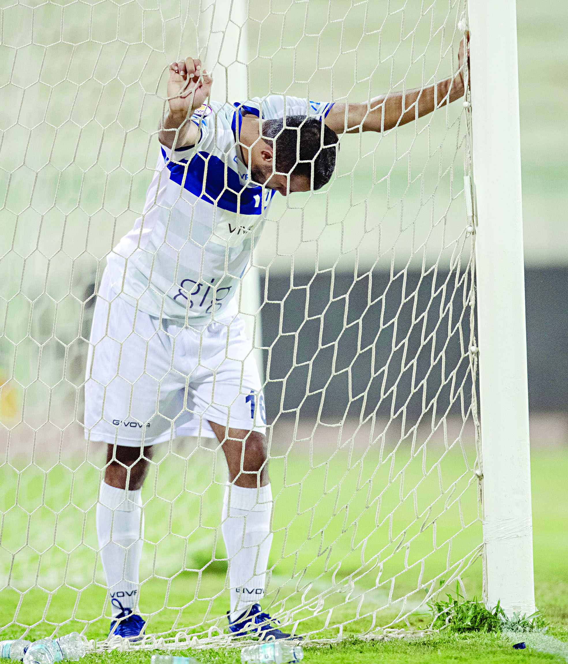 u0627u0644u062cu0647u0631u0627u0621 u064au0628u062du062b u0639u0646 u00abu062eu0634u0628u0629 u062eu0644u0627u0635u00bb        t                     (u0627u0644u0623u0632u0631u0642 u062fu0648u062a u0643u0648u0645)