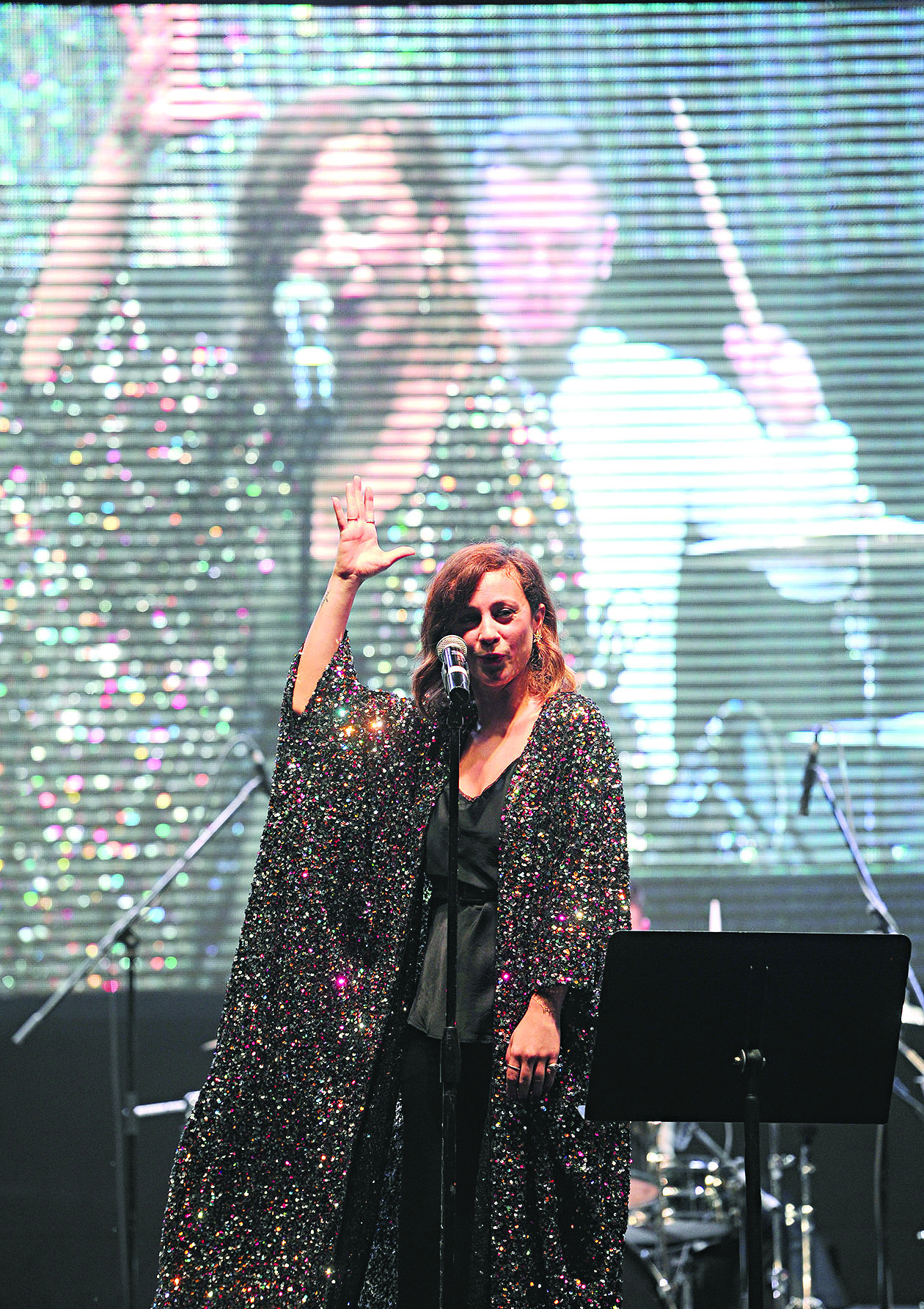 عزيزة أطربت الجمهور