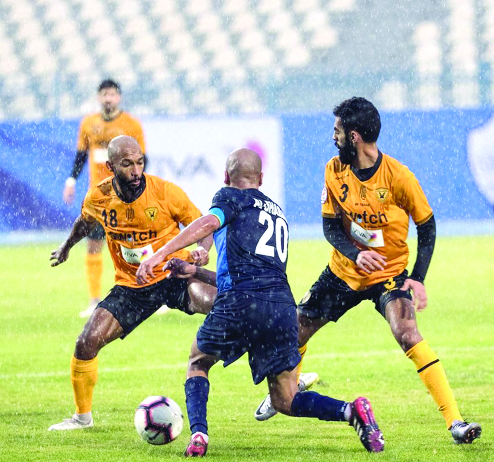 u0644u0627u0639u0628 u0627u0644u0634u0628u0627u0628 u0639u0645u0631 u0628u0648u062du0645u062f u0645u062du0627u0635u0631u0627 u0628u064au0646 u0639u0627u0645u0631 u0627u0644u0645u0639u062au0648u0642 u0648u0623u062du0645u062f u0627u0644u0638u0641u064au0631u064at  (u062au0635u0648u064au0631 u0627u0644u0645u0631u0643u0632 u0627u0644u0625u0639u0644u0627u0645u064a u0641u064a u0646u0627u062fu064a u0627u0644u0642u0627u062fu0633u064au0629)