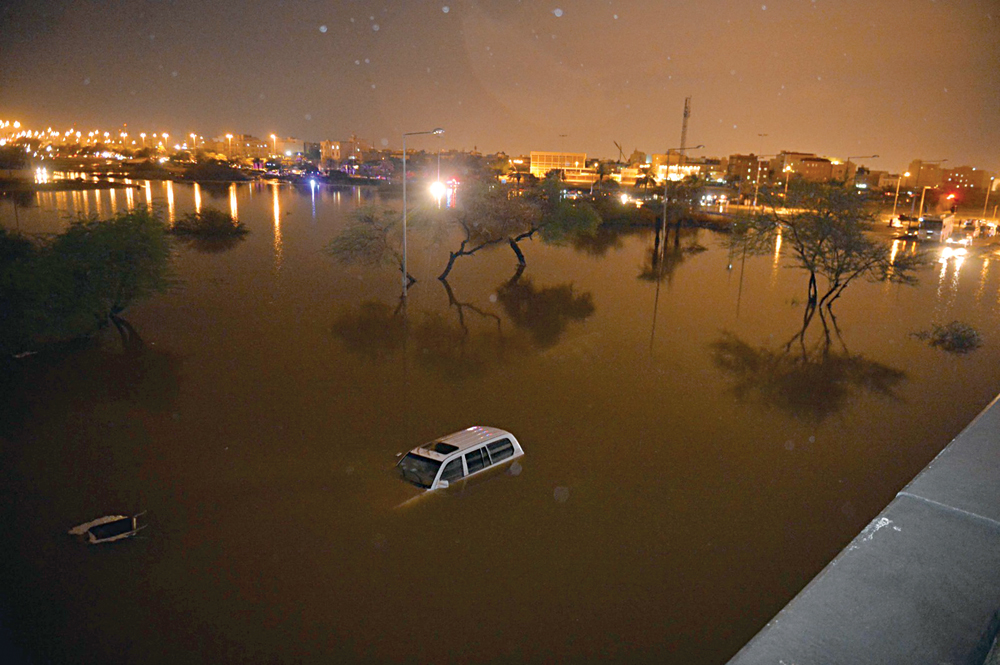 u062au0635u0648u064au0631: u0623u0633u0639u062f u0639u0628u062fu0627u0644u0644u0647 u0648u0646u0627u064au0641 u0627u0644u0639u0642u0644u0629 u0648u0628u0633u0627u0645 u0632u064au062fu0627u0646