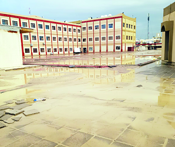 بحيرات في «تعليمية الأحمدي» 