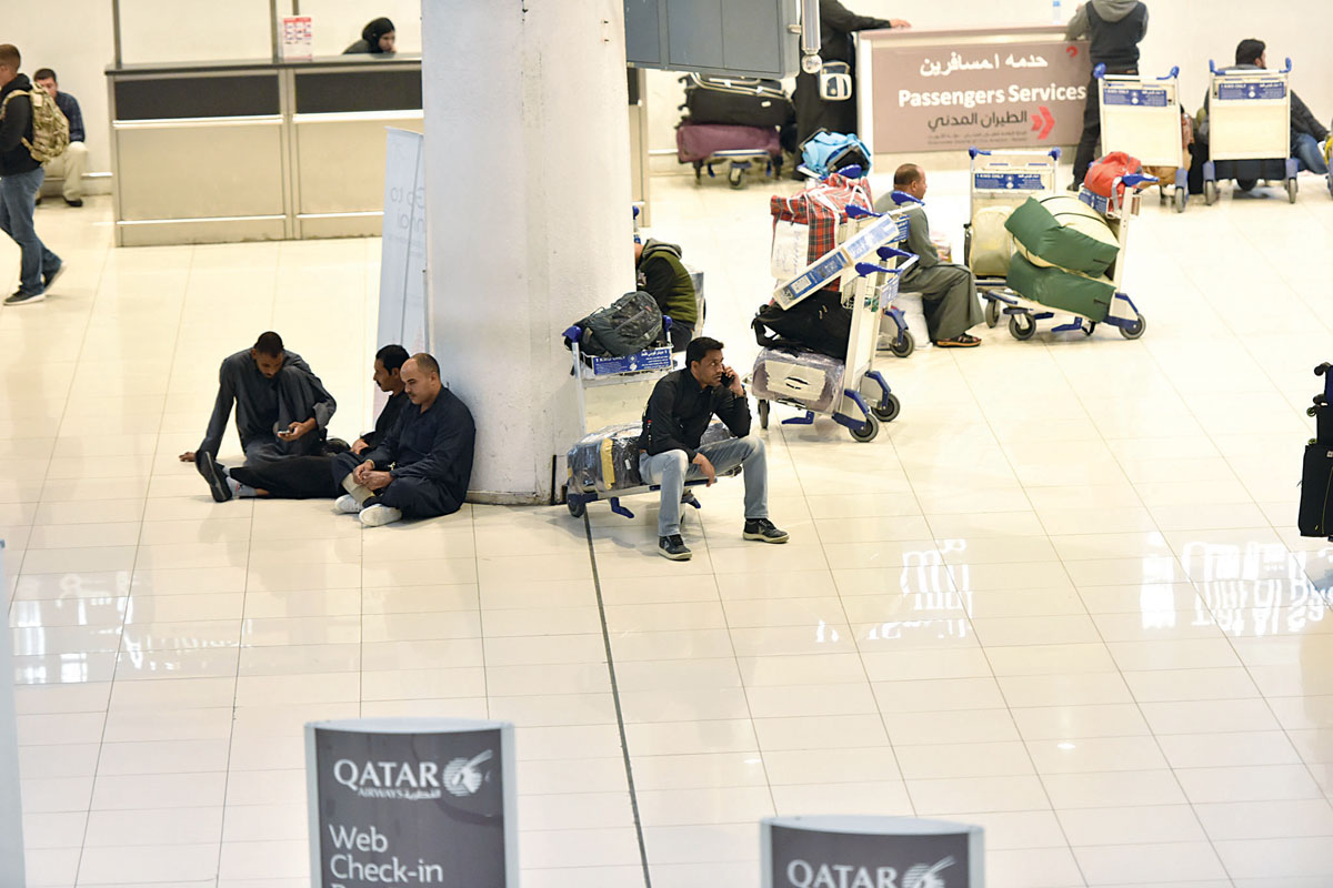 u0645u0633u0627u0641u0631u0648u0646 u064au0646u062au0638u0631u0648u0646 u0627u0644u0641u0631u062c