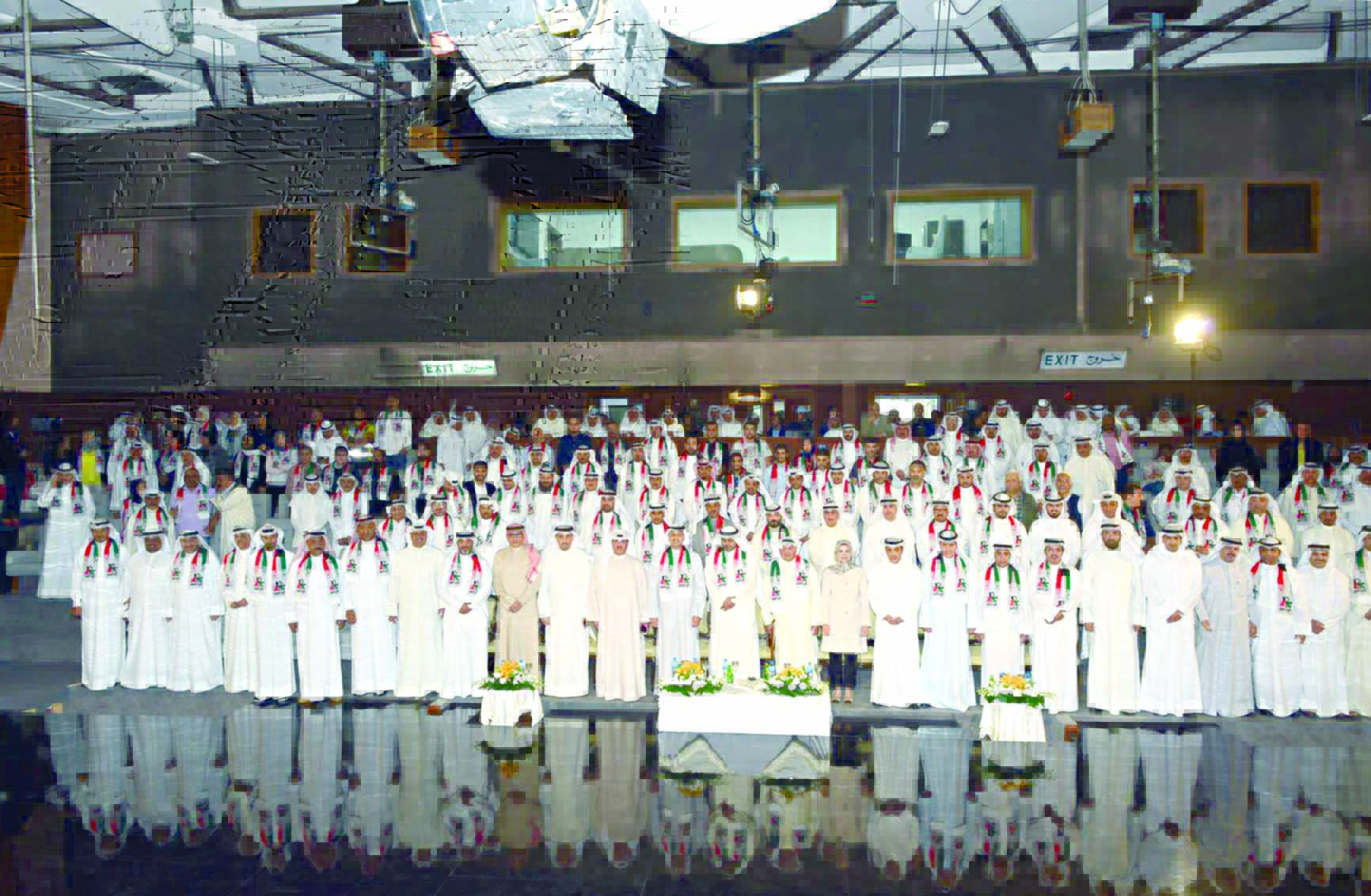 الجبري وقيادات «الإعلام» في مقدمة حضور الحفل