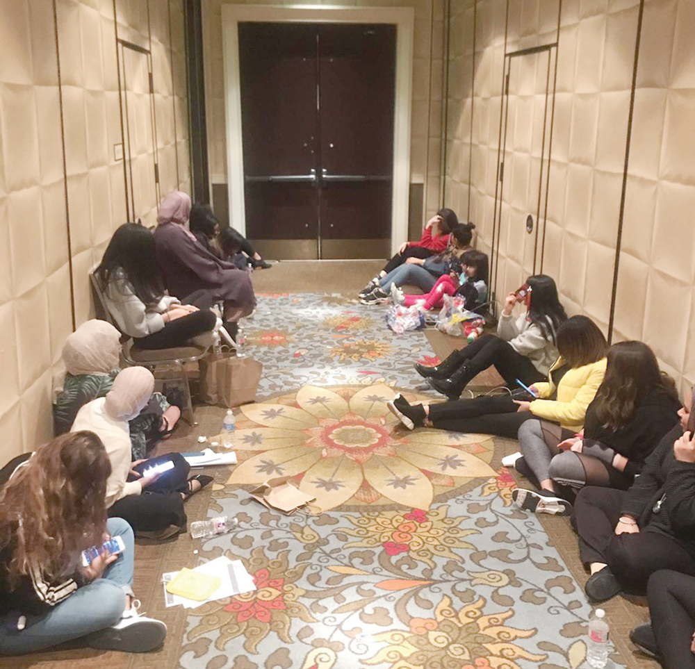 u0637u0627u0644u0628u0627u062a u064au0641u062au0631u0634u0646 u0627u0644u0623u0631u0636 u0628u0639u062f u0645u0646u0639u0647u0646 u0645u0646 u0627u0644u062au0635u0648u064au062a