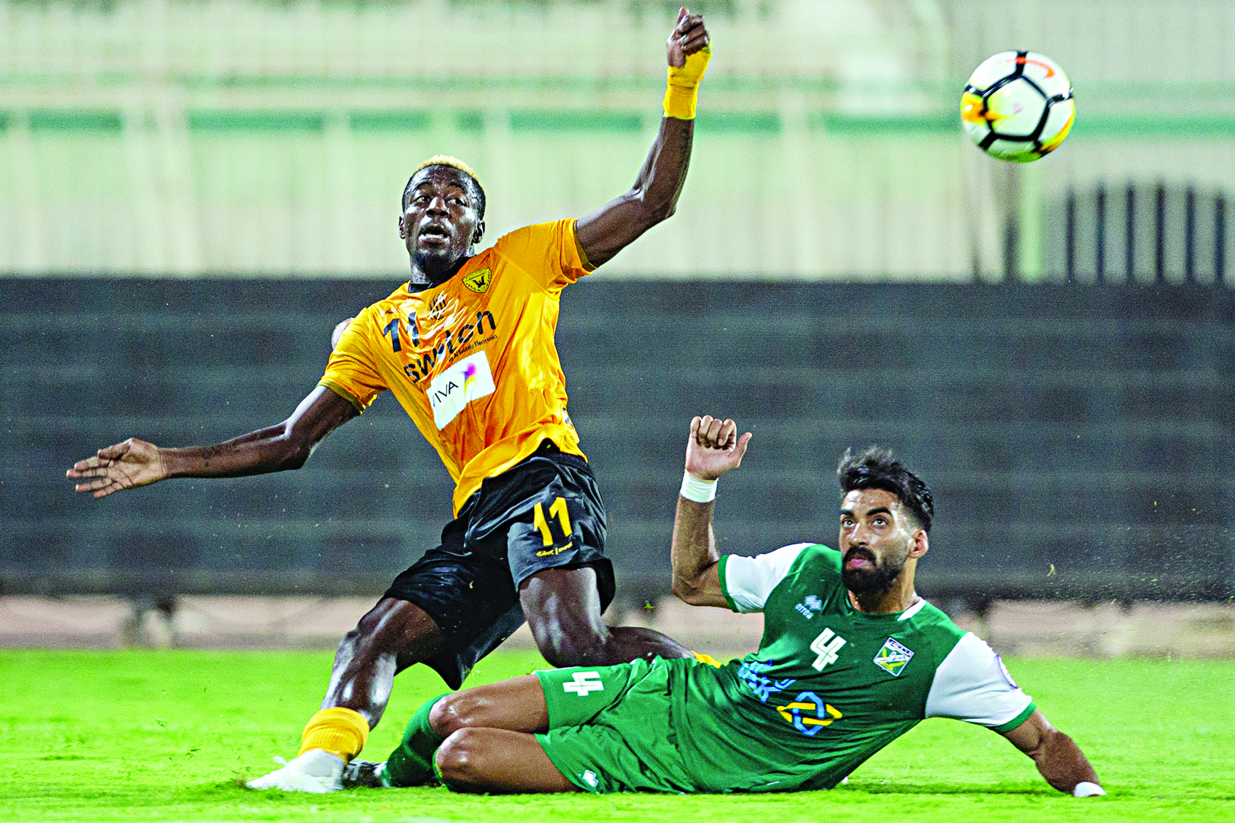 u0635u0631u0627u0639 u00abu062au062du062fu064au062f u0645u0631u0627u0643u0632u00bb... u0628u064au0646 u0627u0644u0642u0637u0628u064au0646        t                (u0627u0644u0623u0632u0631u0642 u062fu0648u062a u0643u0648u0645)