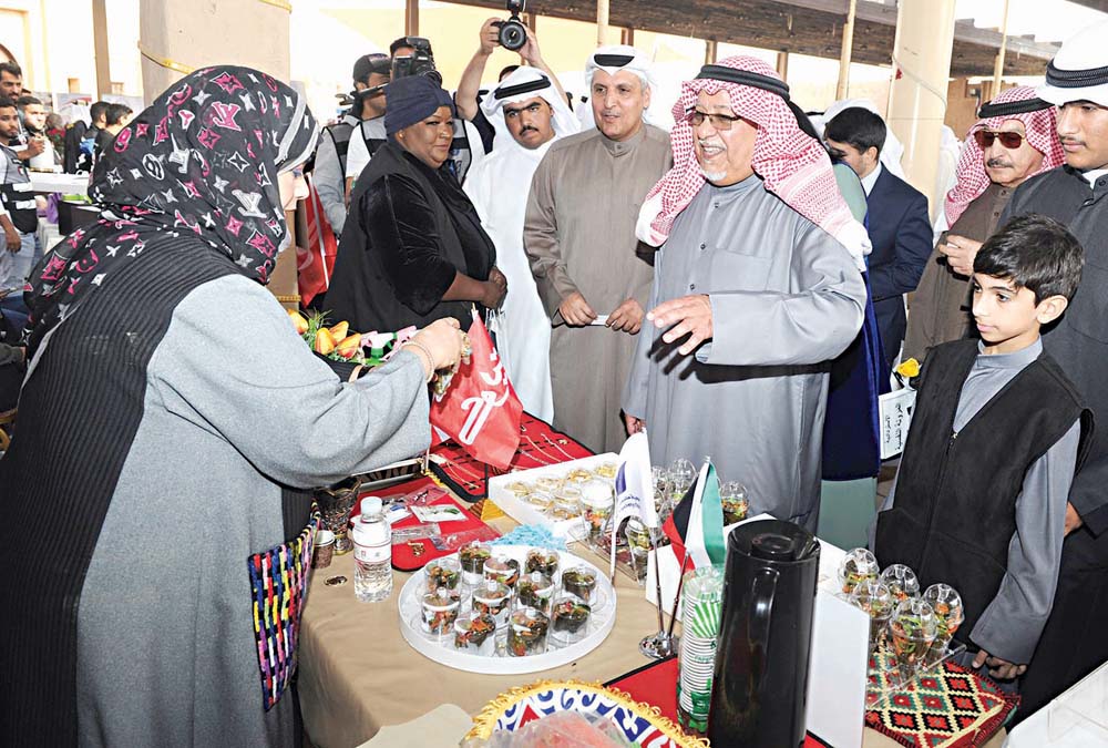 الجراح في جولة على الأجنحة المشاركة
