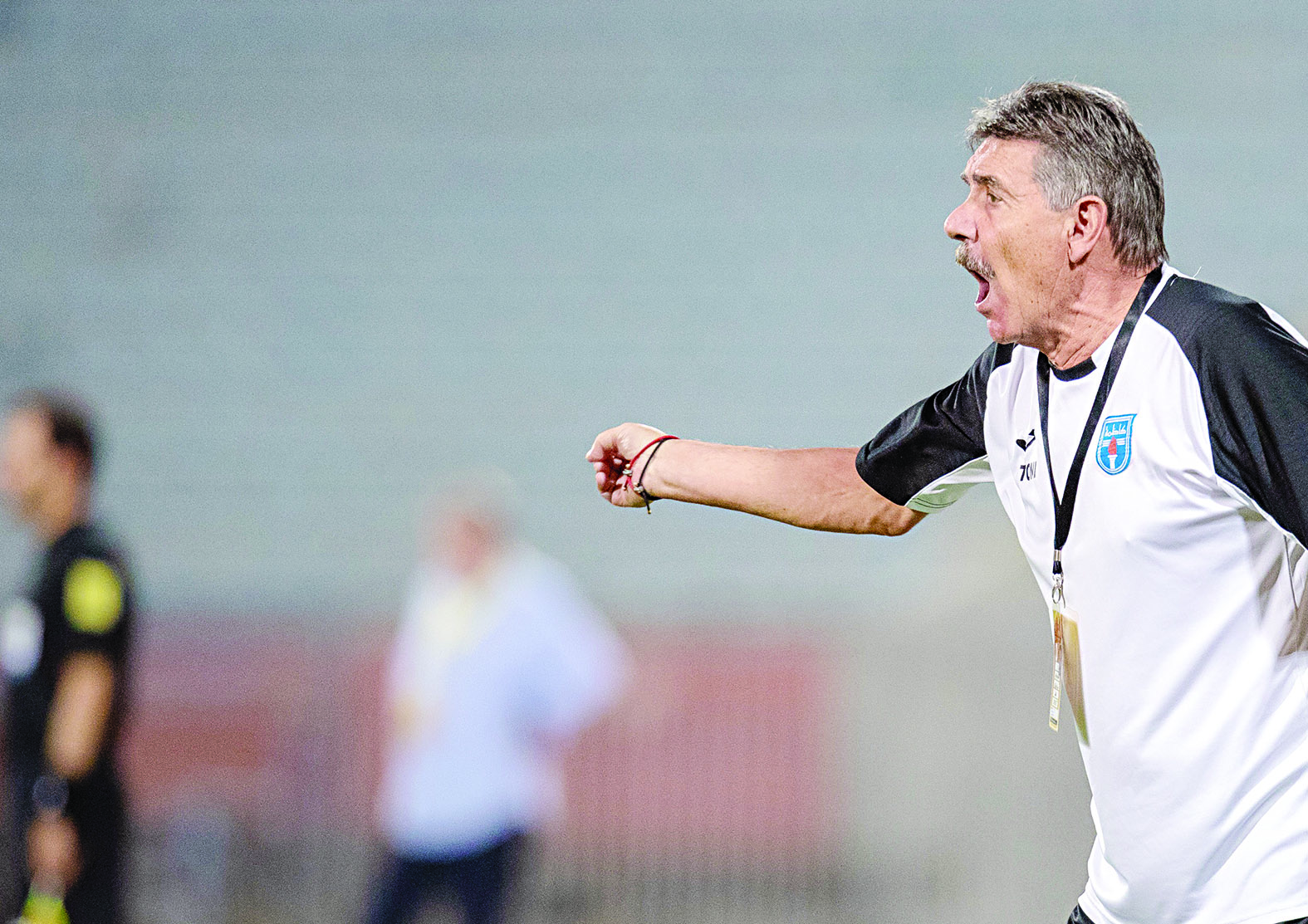 u0627u0644u0628u0631u062au063au0627u0644u064a u062au0648u0646u064a u0623u0648u0644u064au0641u064au0631u0627 u0645u062fu0631u0628 u0643u0627u0638u0645u0629... u062au062du062a u0627u0644u0645u062cu0647u0631