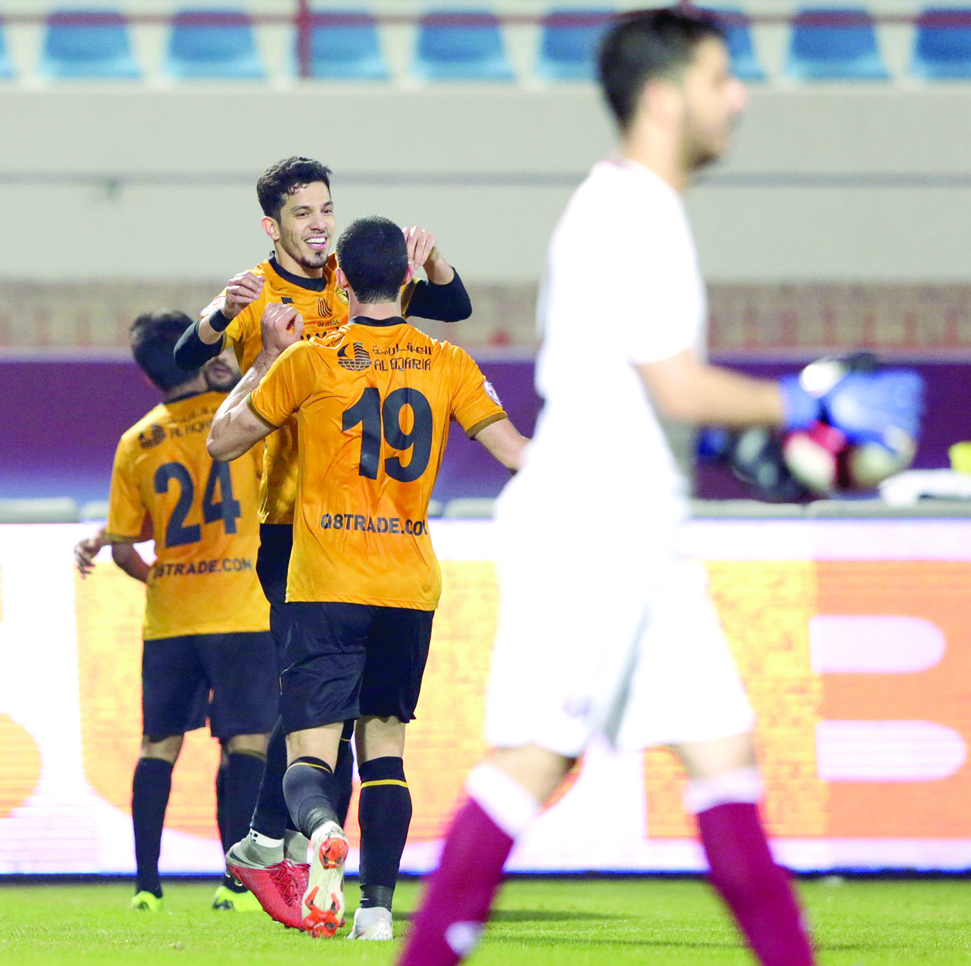 u0644u0627u0639u0628 u0627u0644u0642u0627u062fu0633u064au0629 u0633u0644u0637u0627u0646 u0627u0644u0639u0646u0632u064a u064au062au0644u0642u0649 u0627u0644u062au0647u0646u0626u0629 u0628u0639u062f u0647u062fu0641u0647 u0641u064a u0645u0631u0645u0649 u0627u0644u0646u0635u0631 t(u0627u0644u0623u0632u0631u0642 u062fu0648u062a u0643u0648u0645)