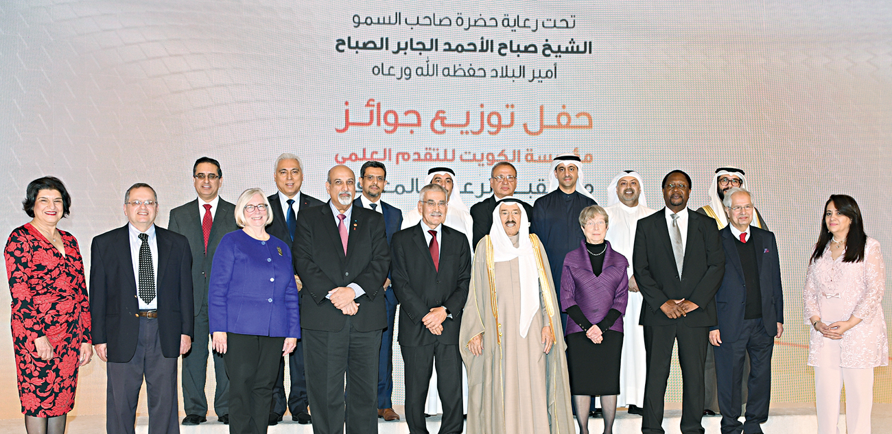 u0633u0645u0648 u0627u0644u0623u0645u064au0631 u0645u062au0648u0633u0637u0627u064b u0648u0634u0647u0627u0628 u0627u0644u062fu064au0646 u0627u0644u0645u0643u0631u0651u0645u064au0646 