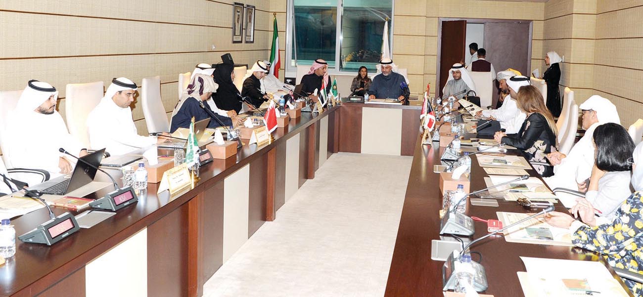 u062cu0627u0646u0628 u0645u0646 u0648u0631u0634u0629 u0627u0644u0639u0645u0644t (u062au0635u0648u064au0631 u0633u0639u062f u0647u0646u062fu0627u0648u064a)