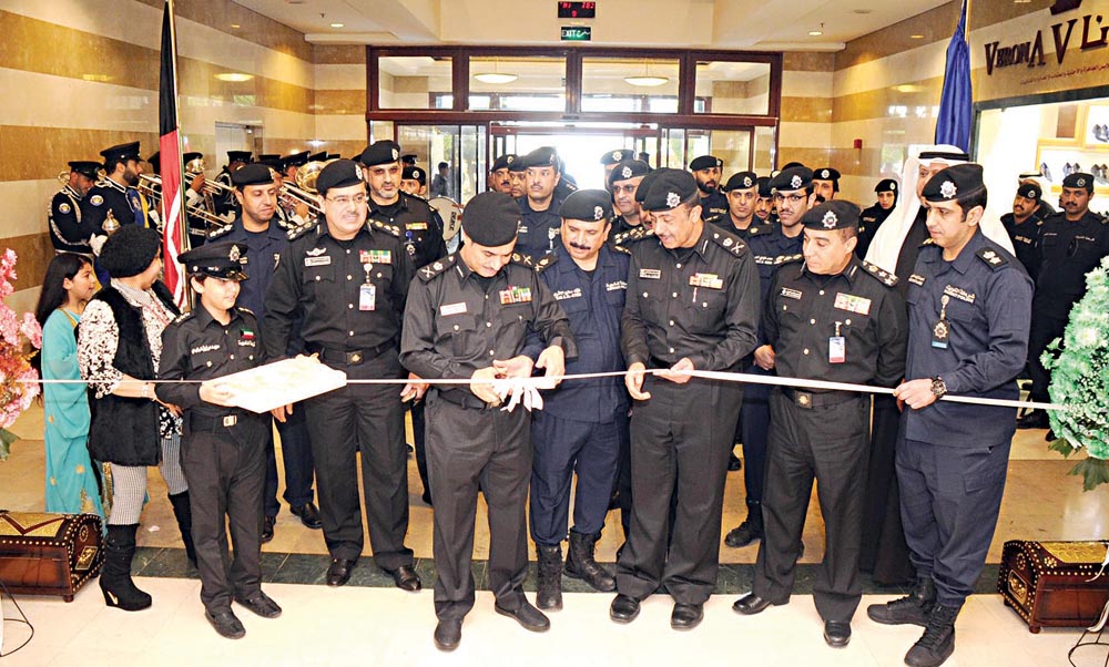 u0642u0635 u0634u0631u064au0637 u0627u0641u062au062au0627u062d u0645u0639u0631u0636 u00abu0635u0646u0639 u0623u064au062fu064au0646u0627u00bb t(u062au0635u0648u064au0631 u0628u0633u0627u0645 u0632u064au062fu0627u0646)